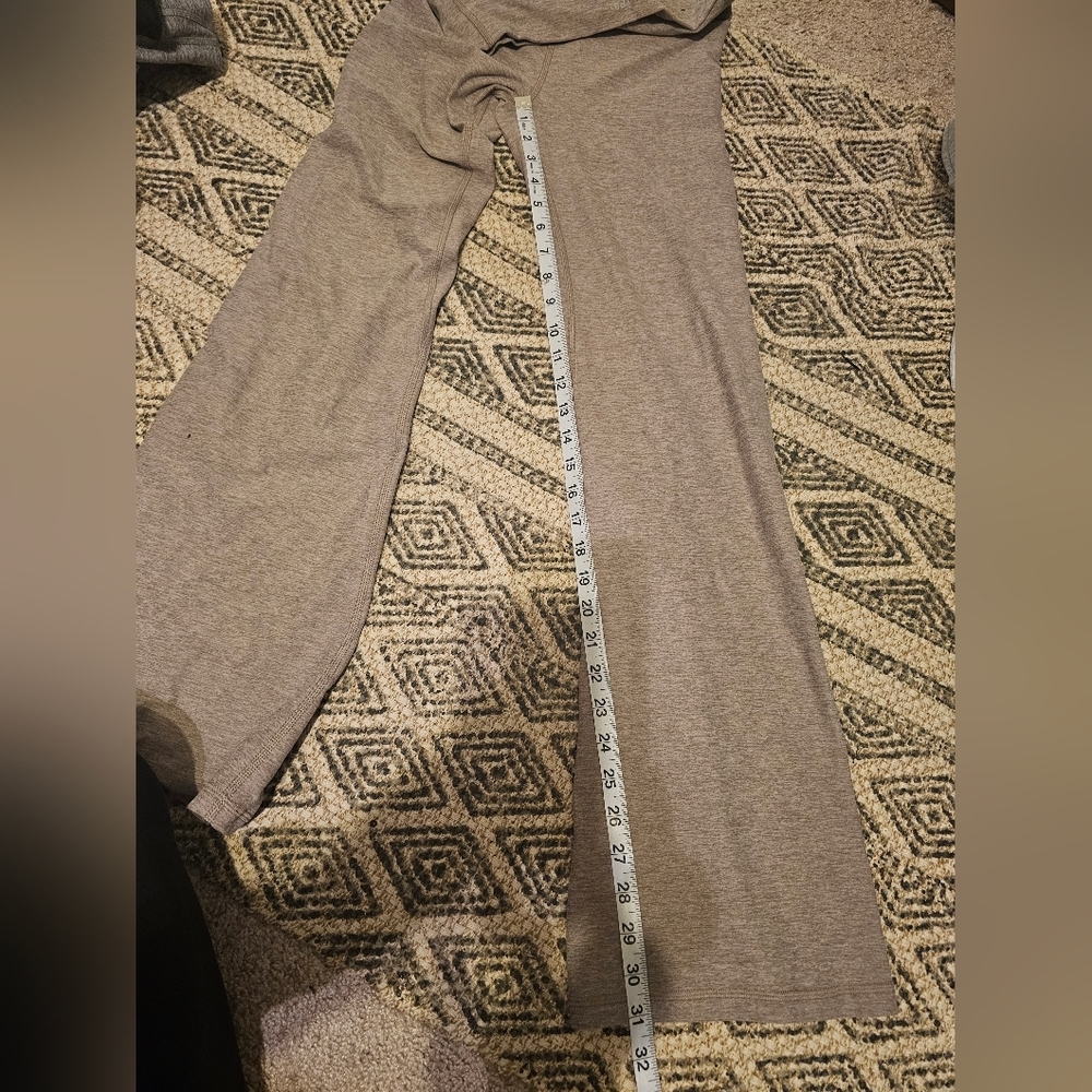 Abercrombie & Fitch YPB 3 Pair Bundle everydaySOFT Flare Legging Size M - Picture 12 of 12